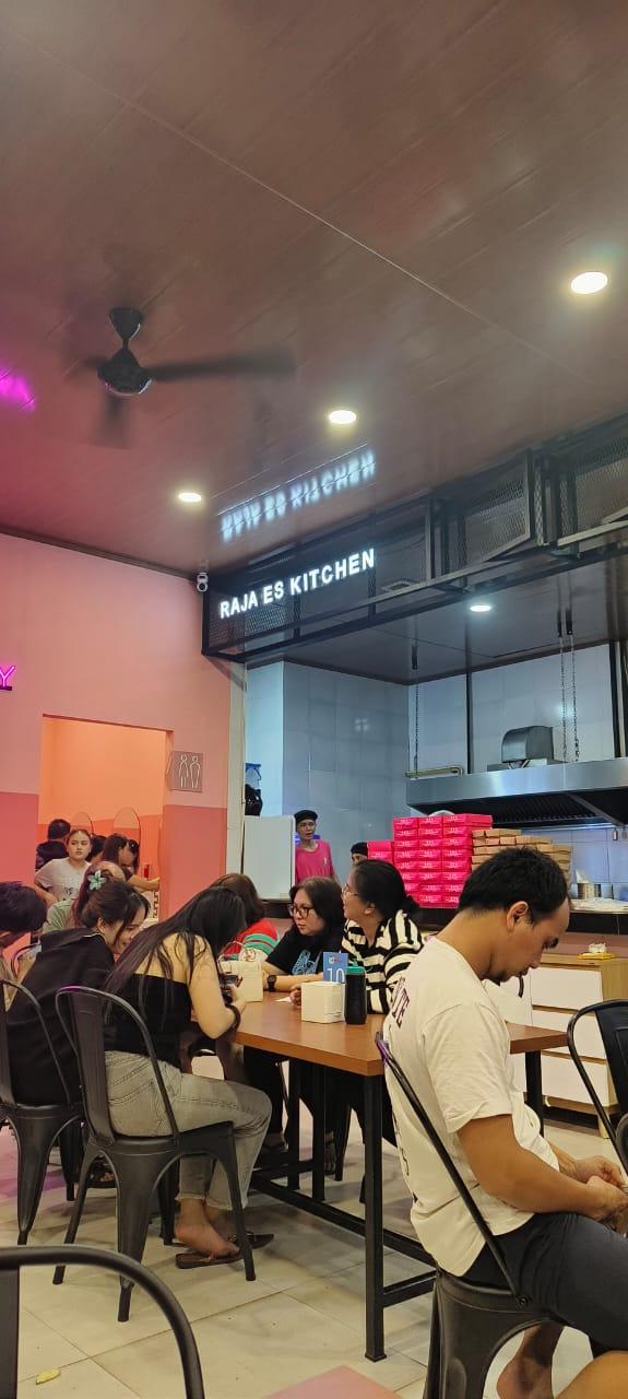 라자 에스 메인