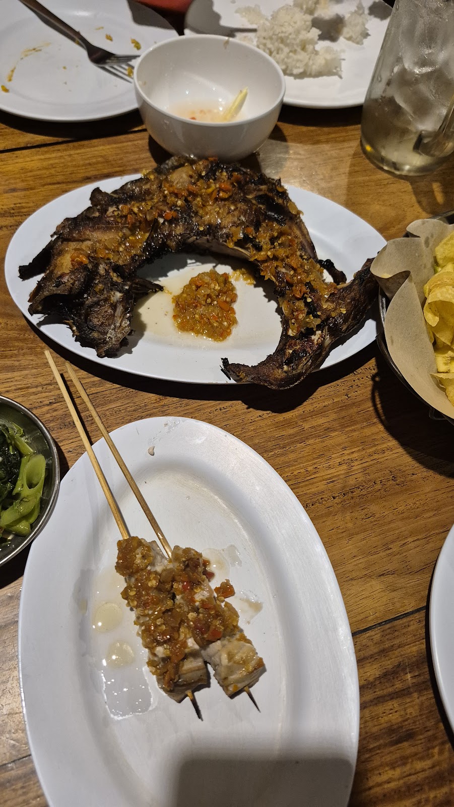 투나 하우스 (Tuna House) : 참치 턱살 구이와 바다 전망의 로컬 식당