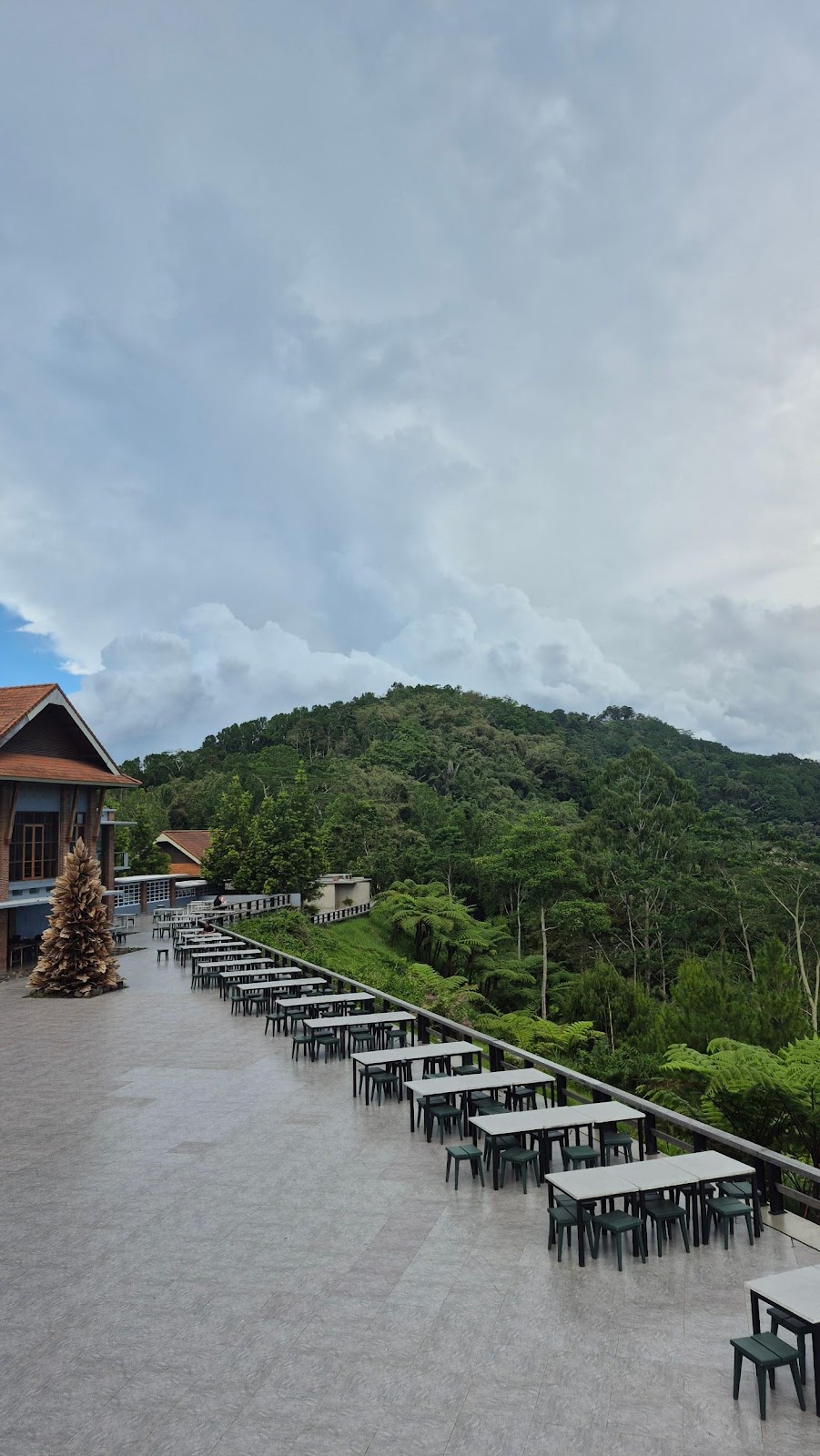 리노우 호수 풍경